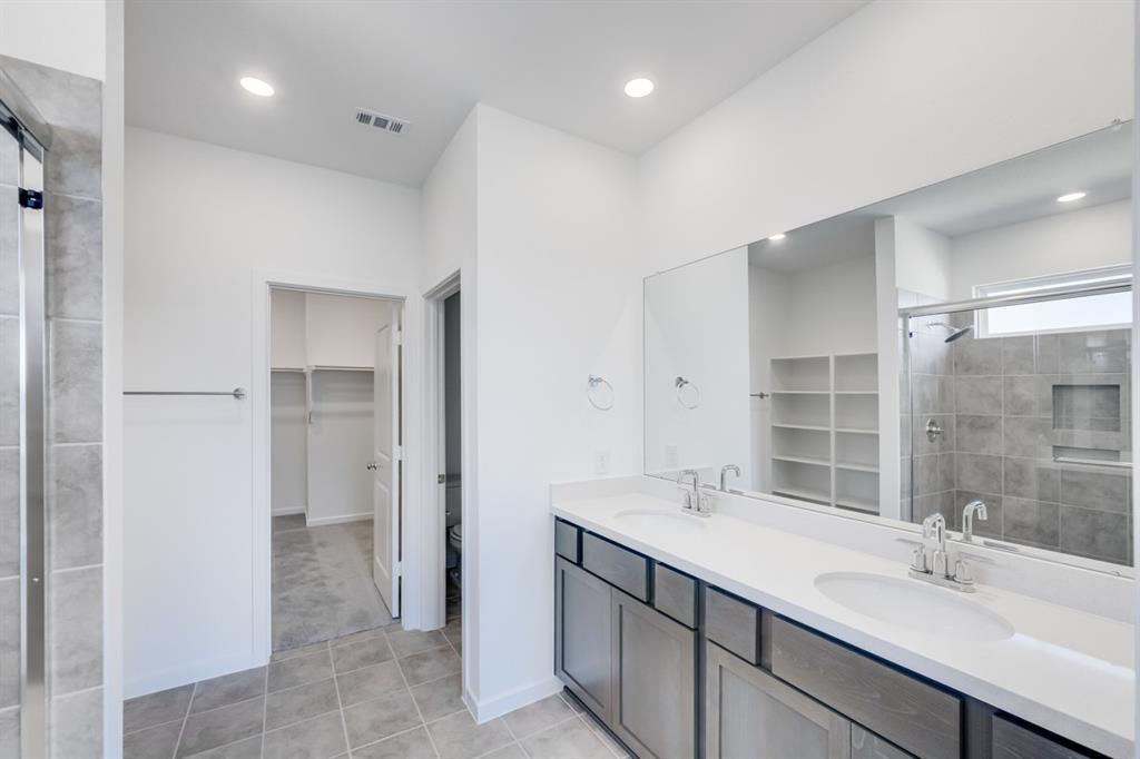 22203 W Yellow Rose Court, Tomball, Texas image 7