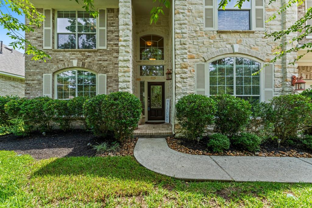 7 Cairn Oaks Place