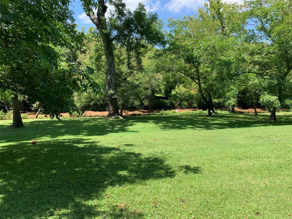 401 Pecan Estates Road, Angleton, Texas image 16