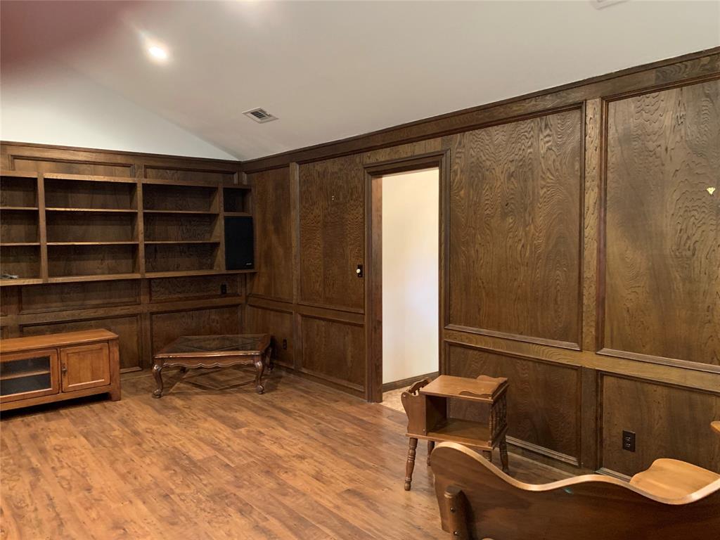 401 Pecan Estates Road, Angleton, Texas image 7