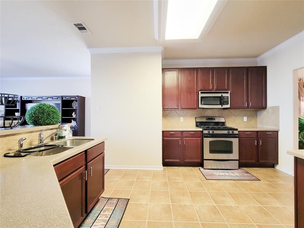 19230 Ashford Square Street, Tomball, Texas image 9