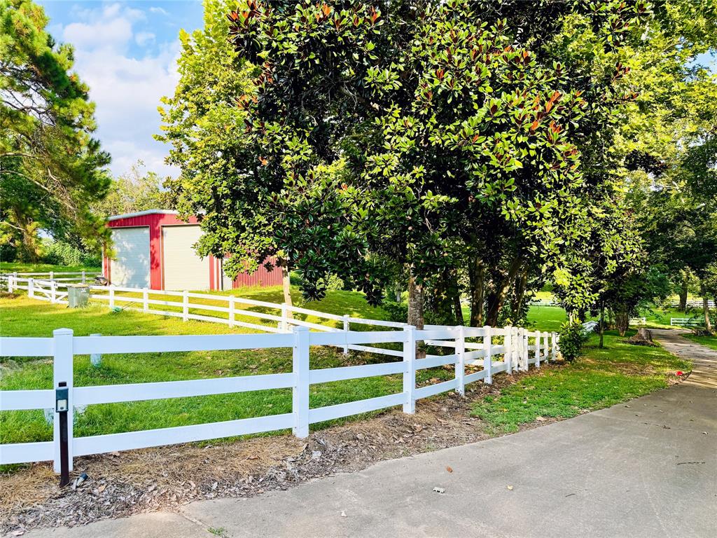610 Oak Creek Court