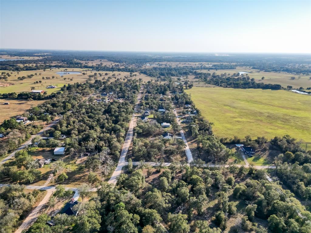 Tipperary Street, Hempstead, Texas image 14