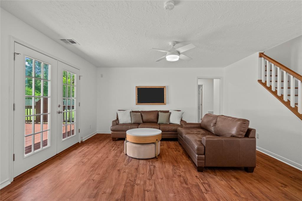 3725 Wingtail Way, Pearland, Texas image 7