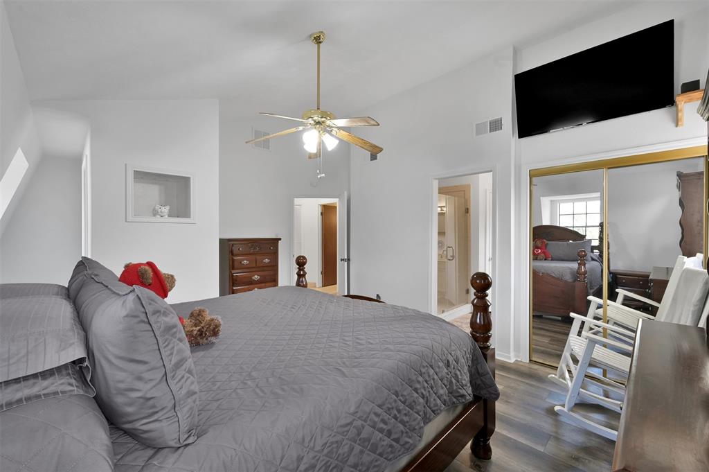 18092 Split Oak Circle, New Caney, Texas image 11