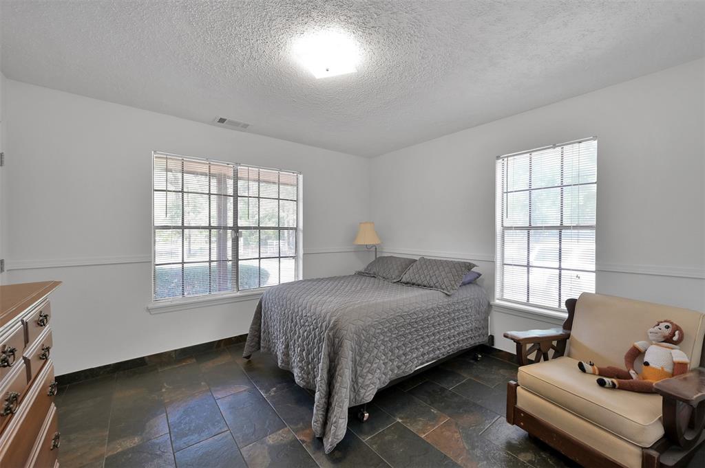 18092 Split Oak Circle, New Caney, Texas image 19