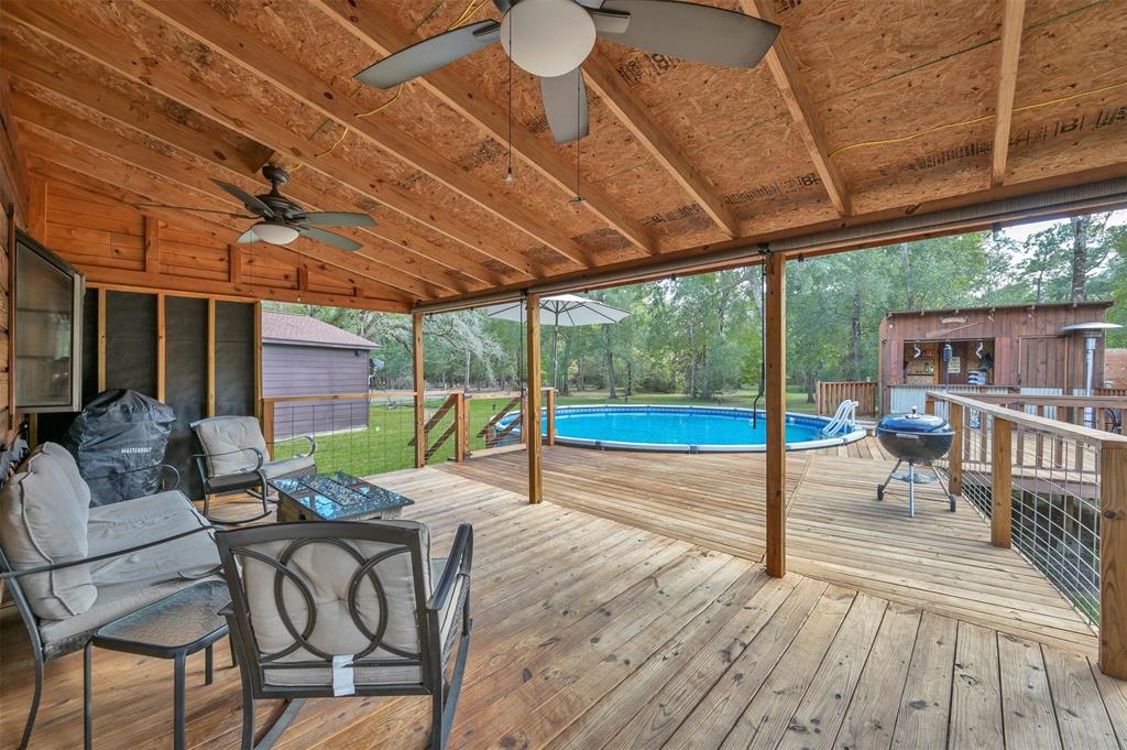 18092 Split Oak Circle, New Caney, Texas image 1
