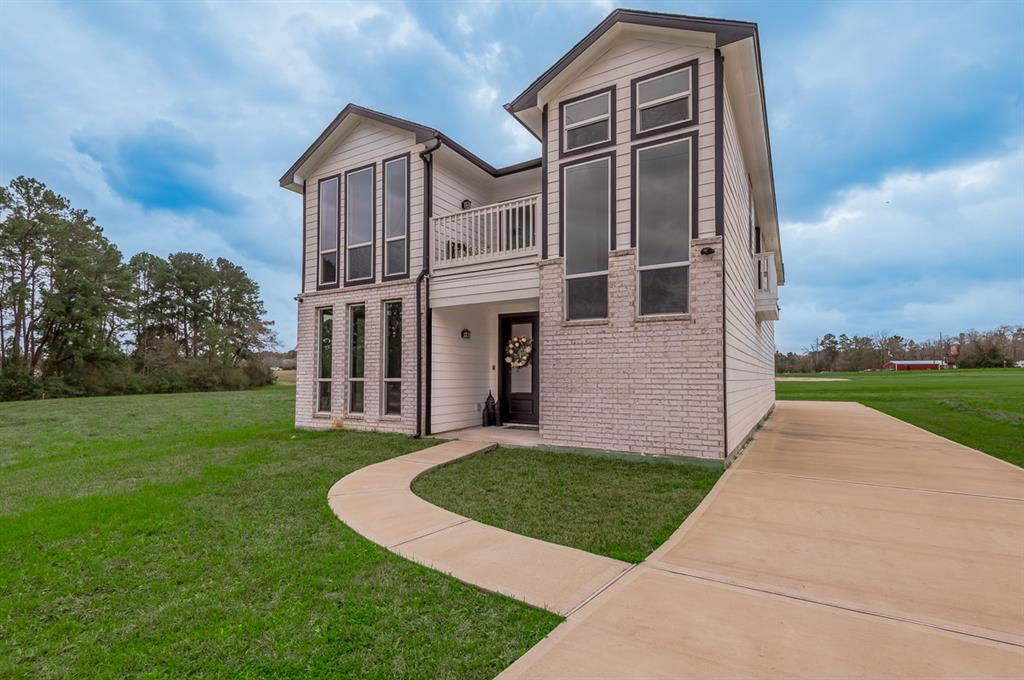 97 Oakridge South, Trinity, Texas image 1