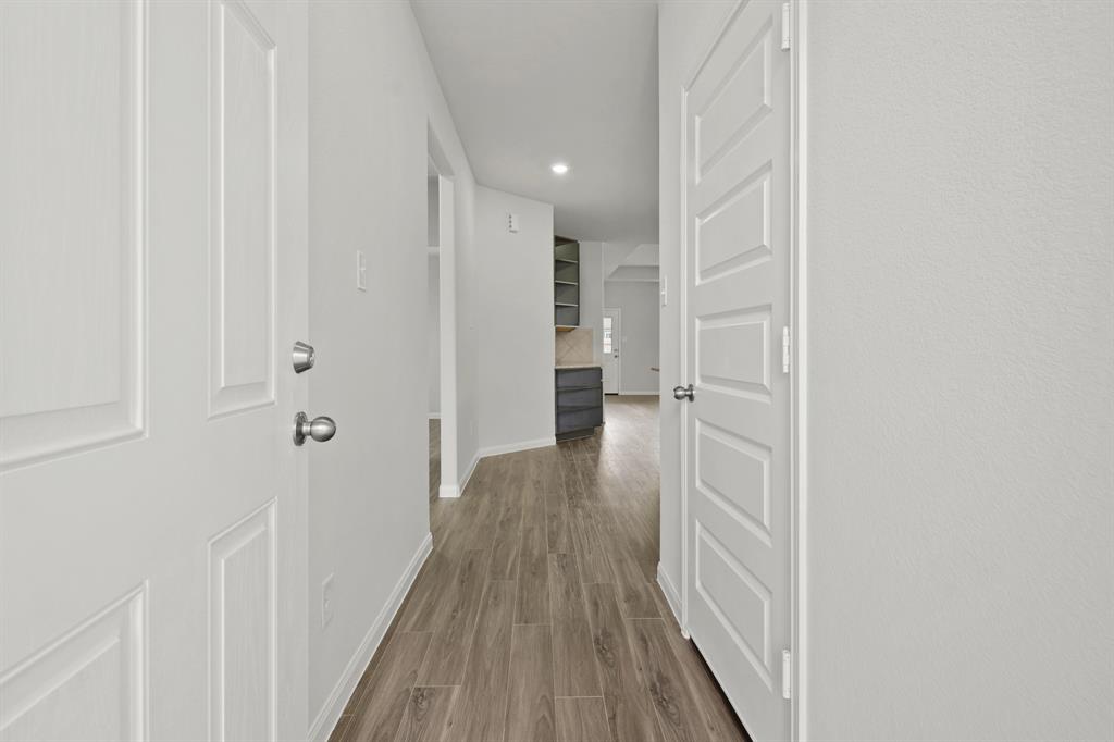 16512 Willow Forest Drive, Conroe, Texas image 2