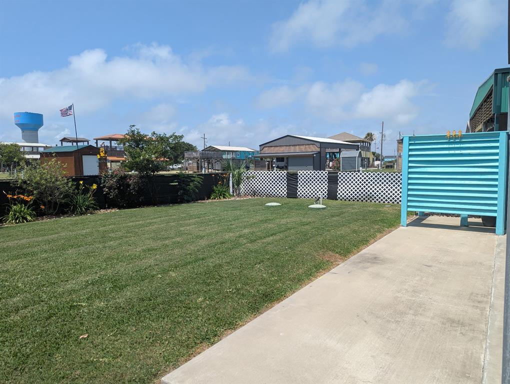 1815 Honeysuckle, Crystal Beach, Texas image 4