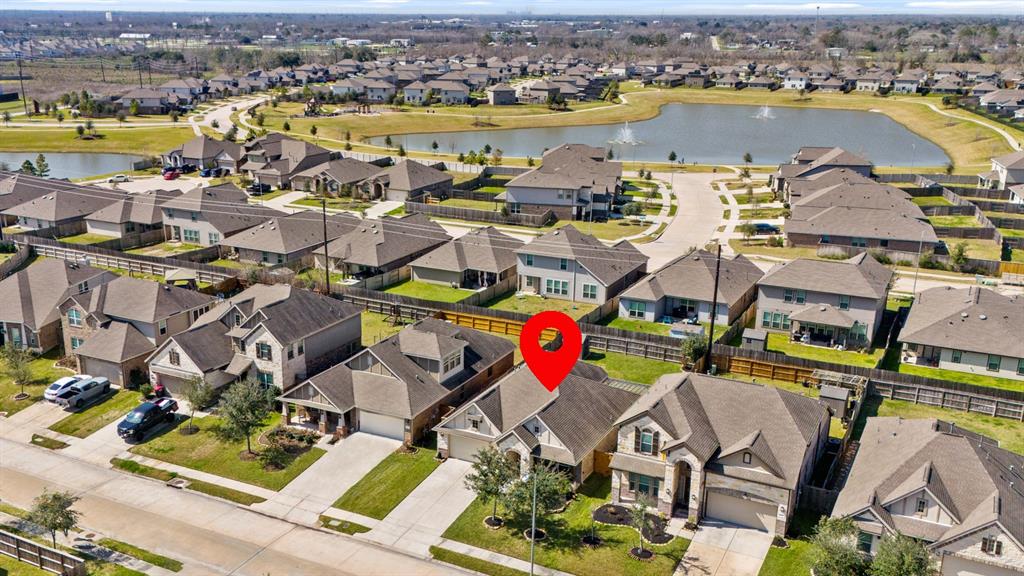 5130 Victory Shores Lane, Rosharon, Texas image 2