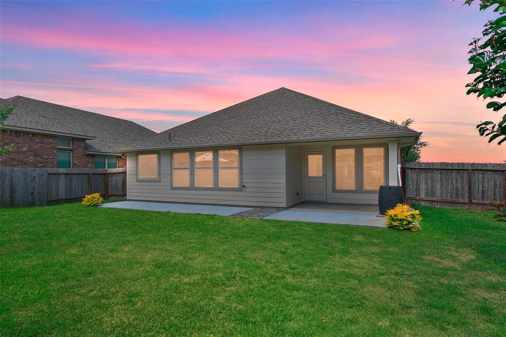 8130 Lockridge Terrace Lane, Cypress, Texas image 2