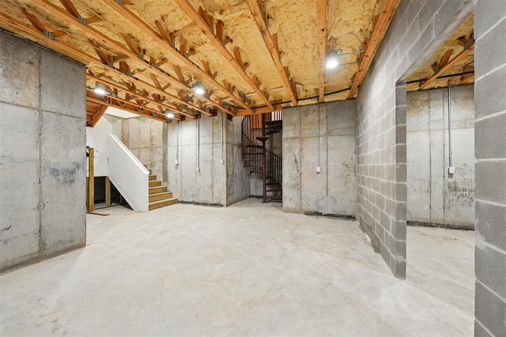 215 Bayland Avenue, Houston, Texas image 44