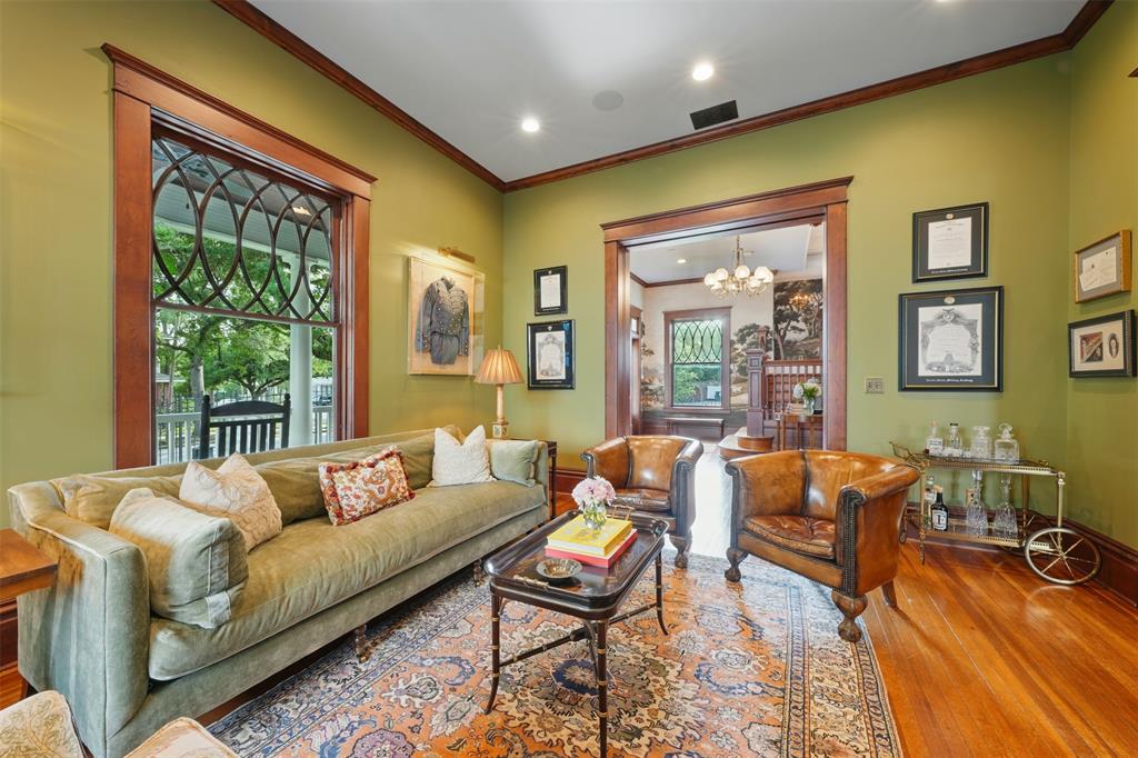 215 Bayland Avenue, Houston, Texas image 7