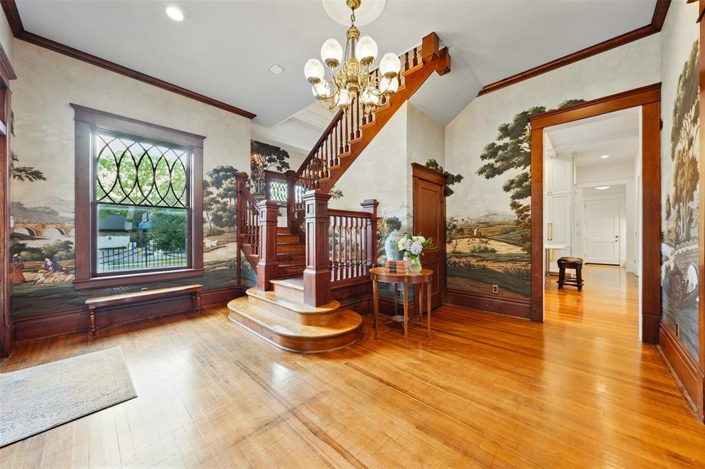 215 Bayland Avenue, Houston, Texas image 6