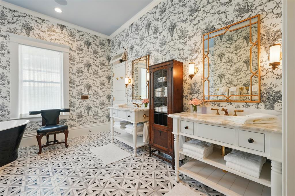 215 Bayland Avenue, Houston, Texas image 28