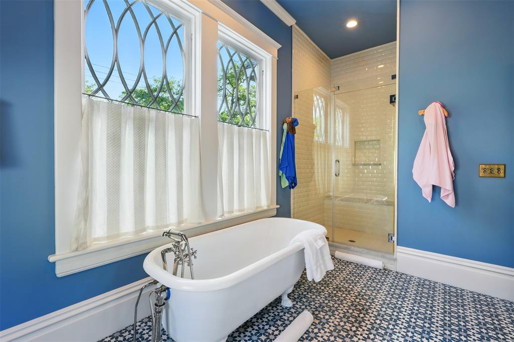 215 Bayland Avenue, Houston, Texas image 34
