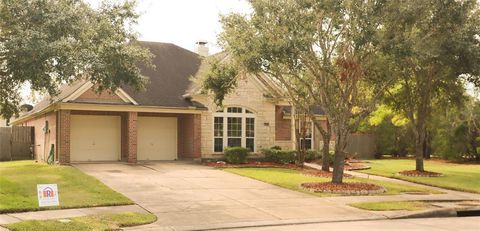 A home in Rosharon