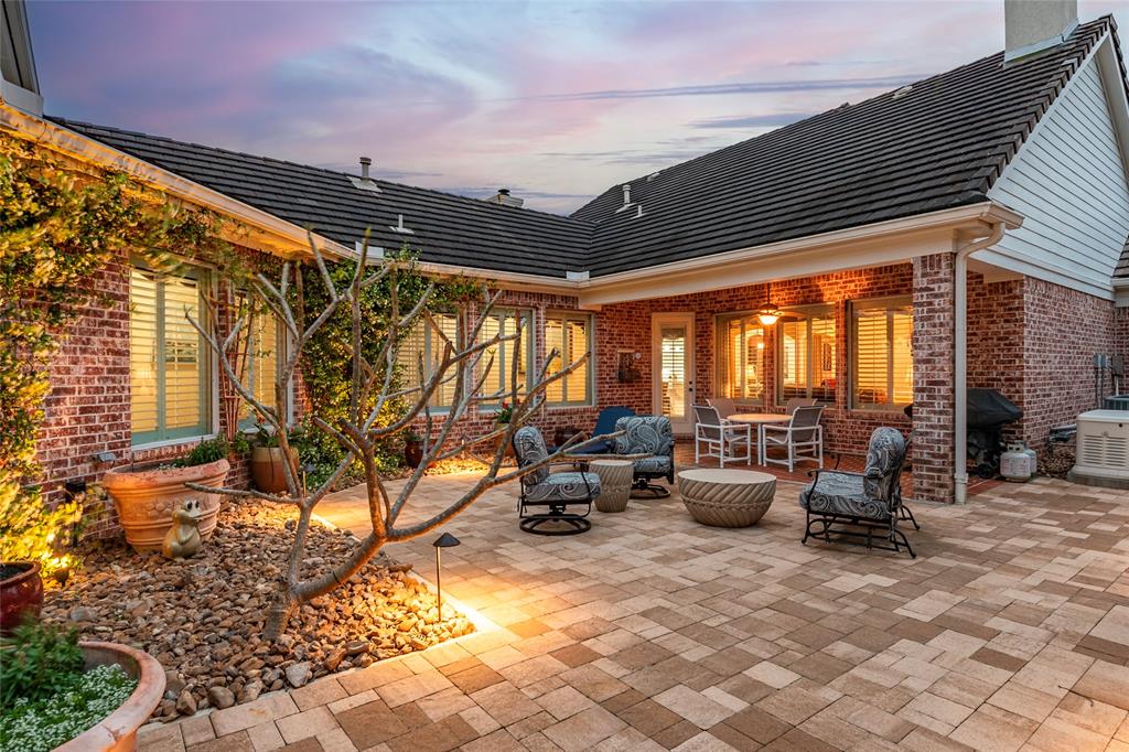 712 Harborside Way, Kemah, Texas image 7