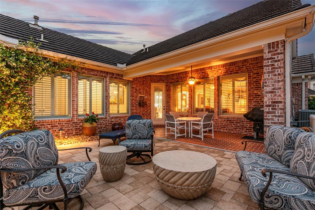 712 Harborside Way, Kemah, Texas image 14