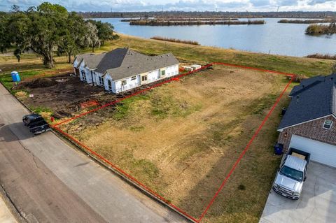 Photo of 2134 Twin Lakes Boulevard, West Columbia, TX 77486 (MLS # 95886667) Photo of 2134 Twin Lakes Boulevard, West Columbia, TX 77486 (MLS # 95886667)