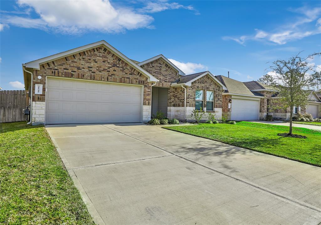 21545 Rustic Elm Drive, New Caney, Texas image 2