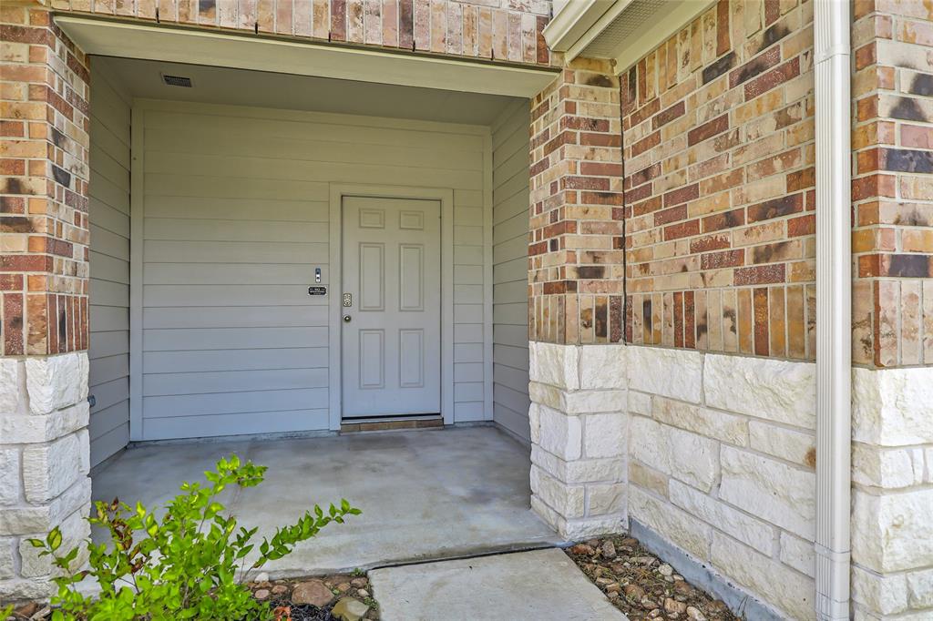 21545 Rustic Elm Drive, New Caney, Texas image 4