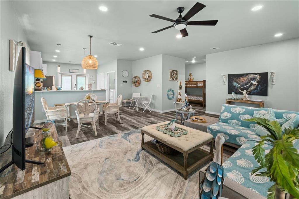 1970 Avenue B, Crystal Beach, Texas image 14