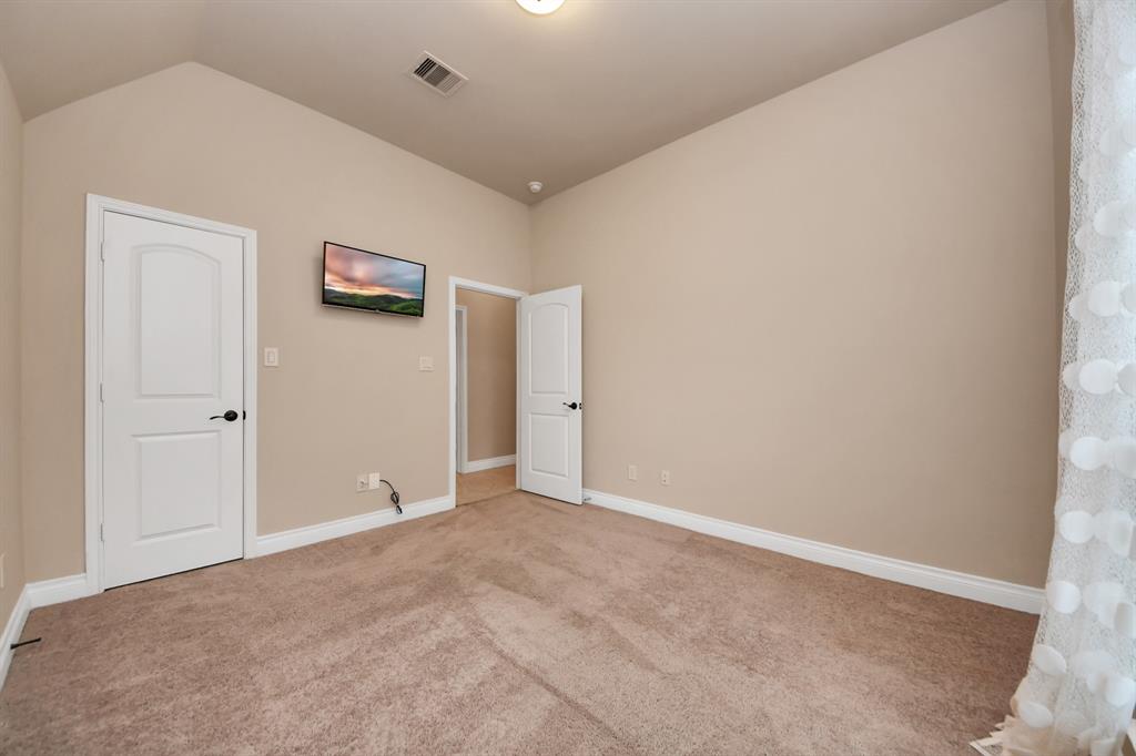 3018 Sunrise Run Lane, Pearland, Texas image 13