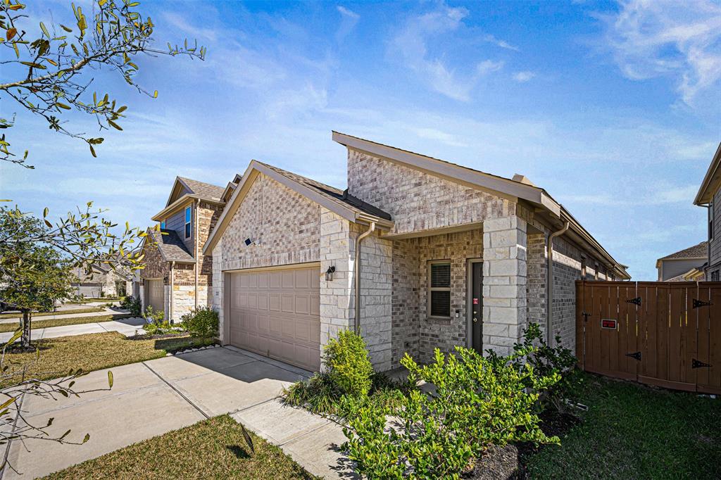 21127 Dolphin Bay Lane, Cypress, Texas image 20