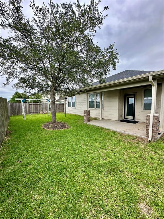 3207 Mossy Bend Lane, Pearland, Texas image 31