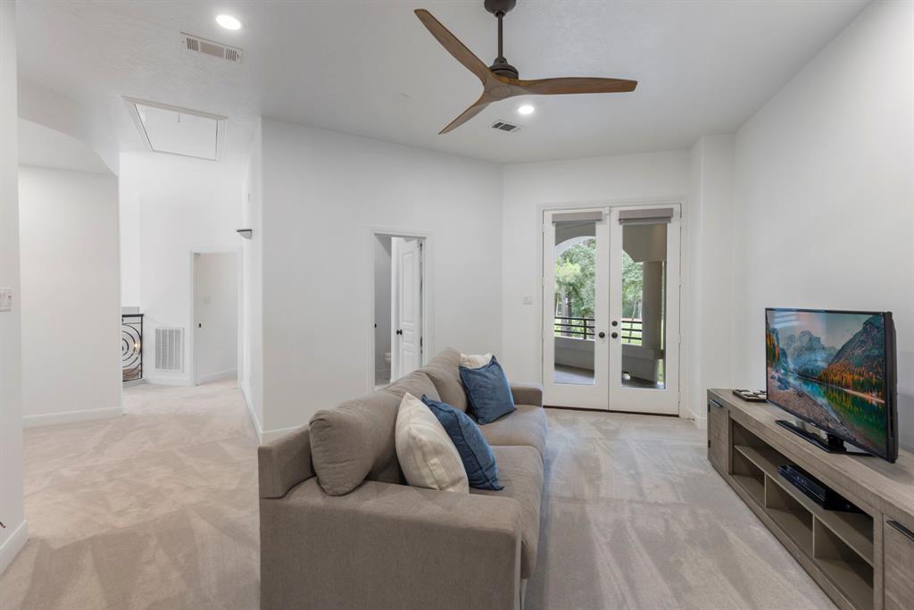 123 S Meadowmist Circle, The Woodlands, Texas image 25