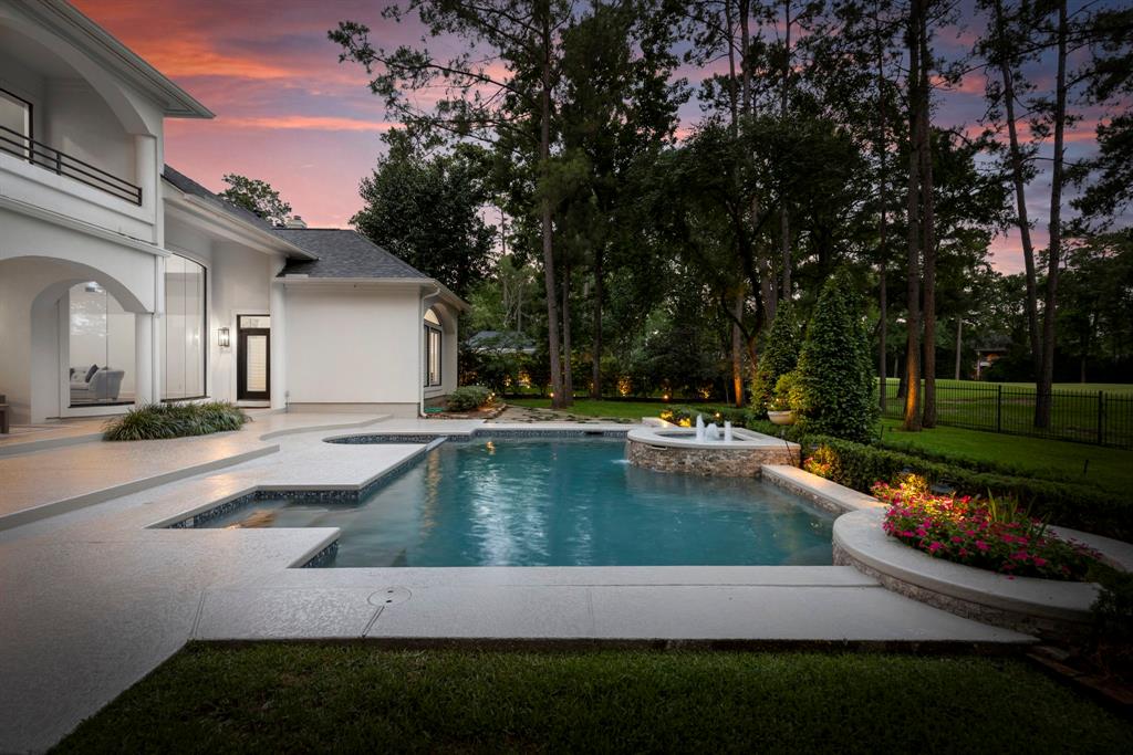 123 S Meadowmist Circle, The Woodlands, Texas image 38