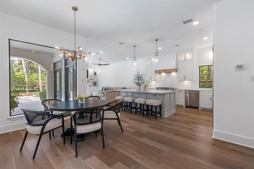 123 S Meadowmist Circle, The Woodlands, Texas image 15
