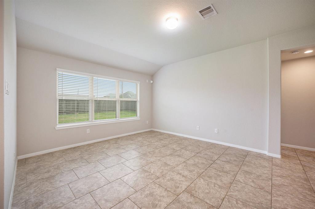 29338 Dunns Creek Court, Katy, Texas image 5