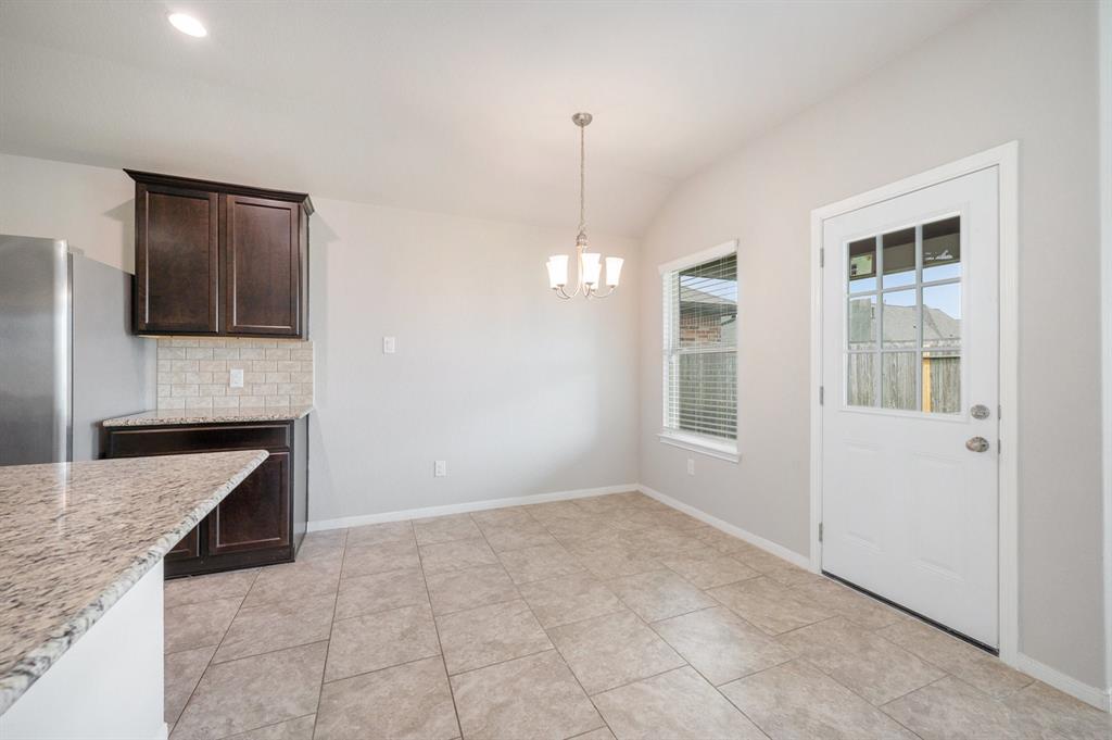 29338 Dunns Creek Court, Katy, Texas image 6