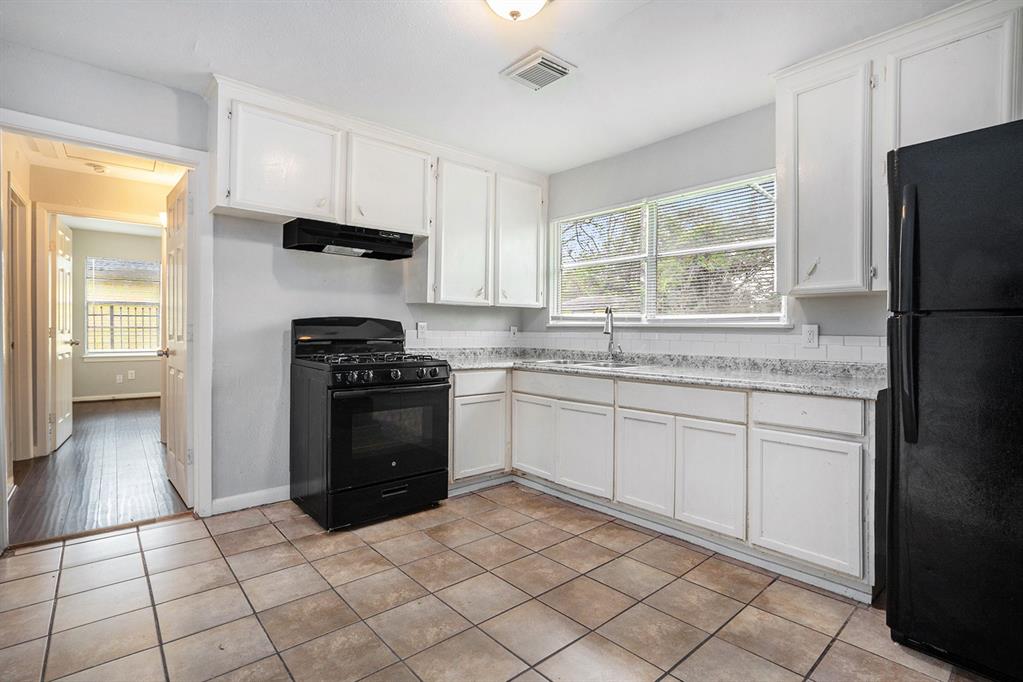 7330 Rhobell Street, Houston, Texas image 7