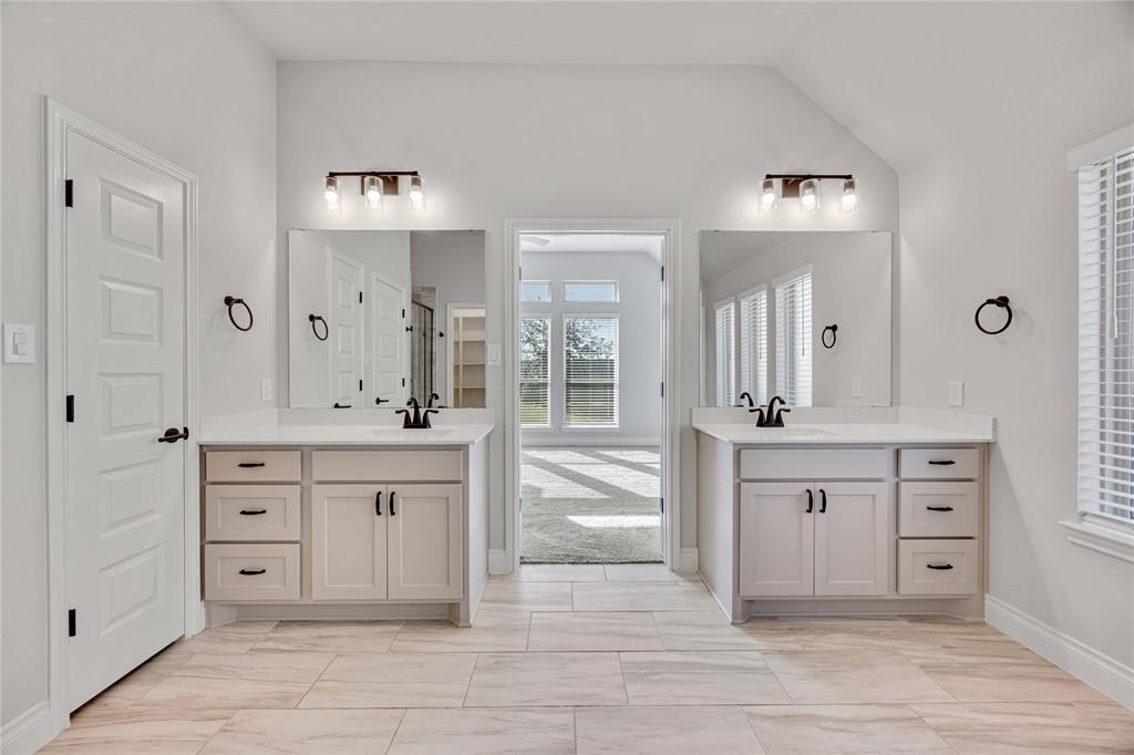9306 Eckert Road, Iowa Colony, Texas image 31