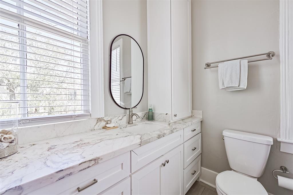 1827 Avenue M, Galveston, Texas image 25