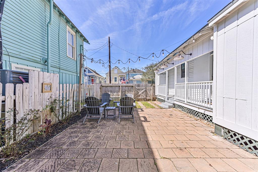 1827 Avenue M, Galveston, Texas image 40