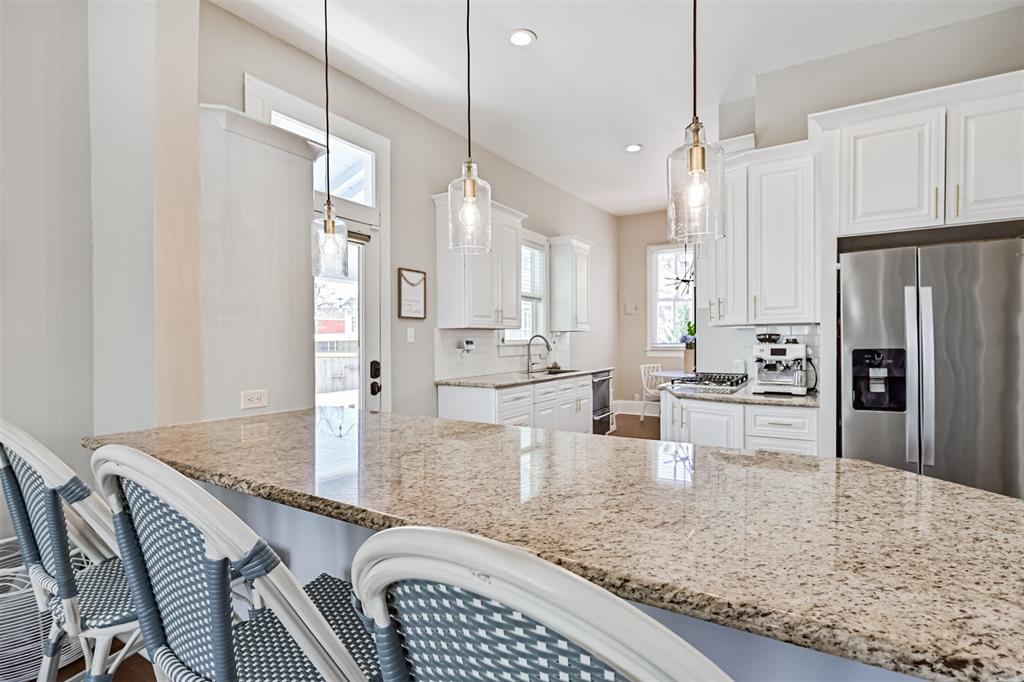 1827 Avenue M, Galveston, Texas image 8