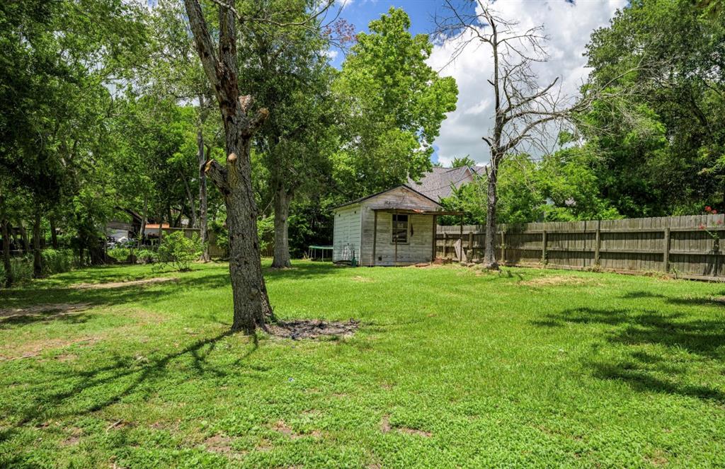 128 S Harris Street, Bellville, Texas image 10