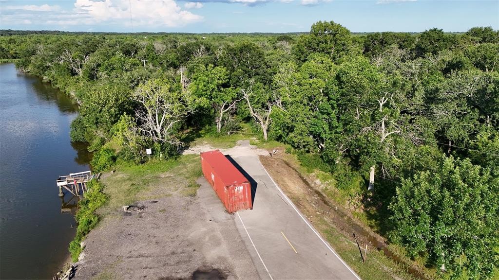9903 County Road 210, Liverpool, Texas image 2