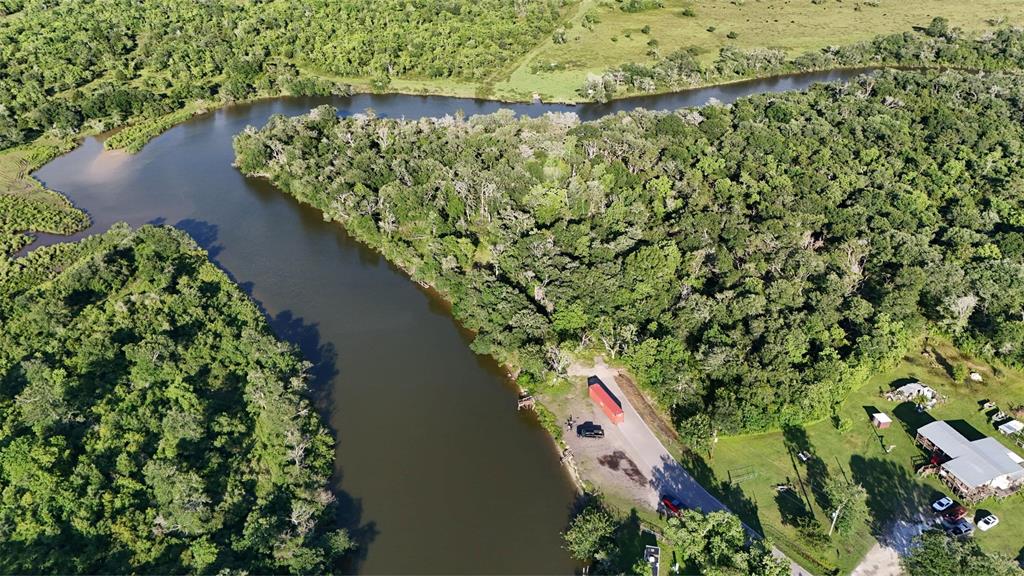 9903 County Road 210, Liverpool, Texas image 18