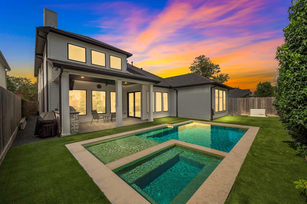 1610 Woodcrest Drive