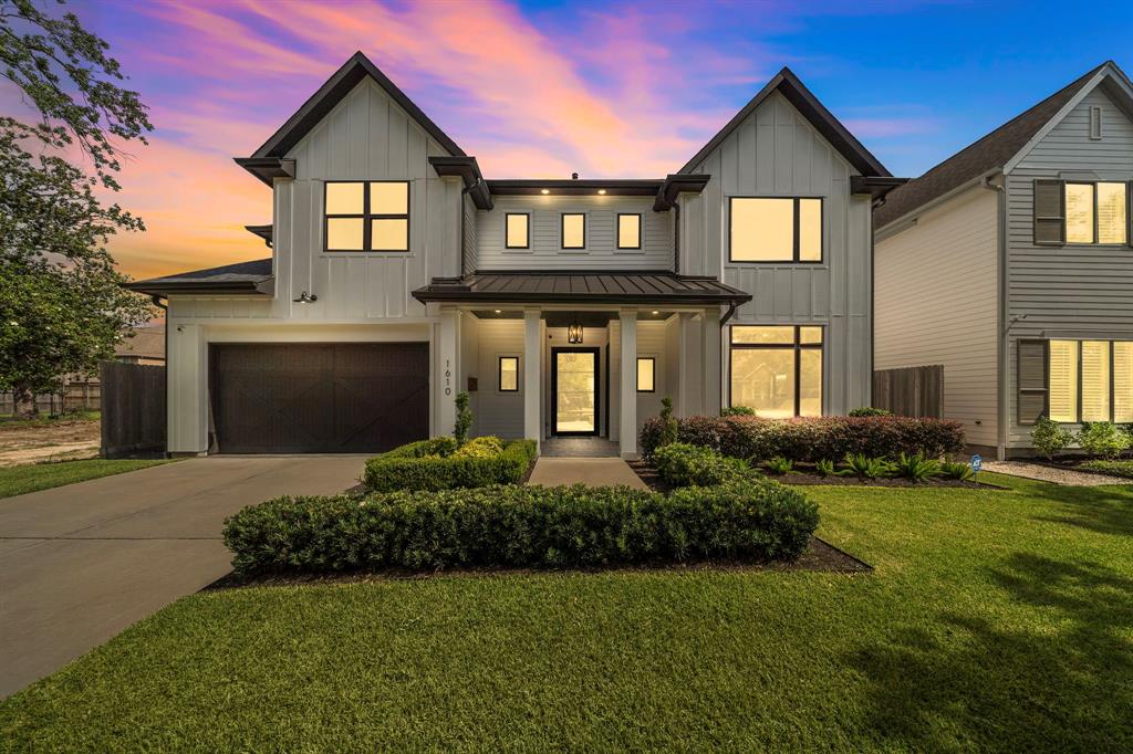 1610 Woodcrest Drive