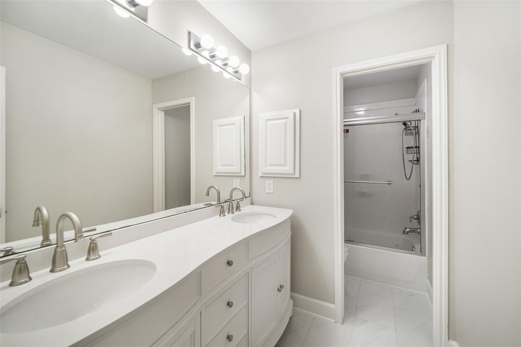 12839 Bedford Falls Drive, Cypress, Texas image 32