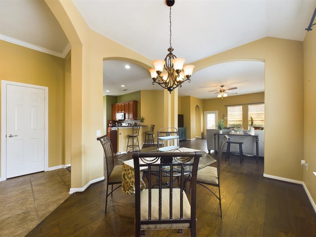 1314 Varese Drive, Pearland, Texas image 3