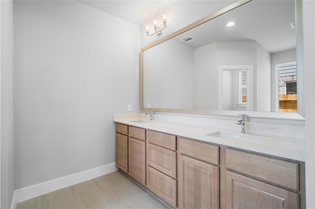 2009 Atlas Cedar Drive, Conroe, Texas image 10