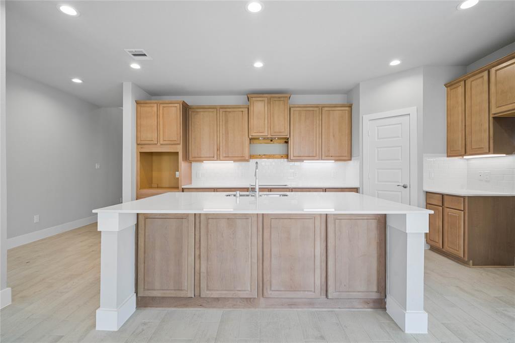 2009 Atlas Cedar Drive, Conroe, Texas image 7